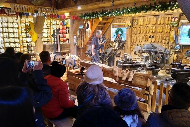 Zaanse Schans and Volendam Private Tour from Amsterdam - Volendam Haven after lunch: dike walks, harbor scenes, and boat time near Marken