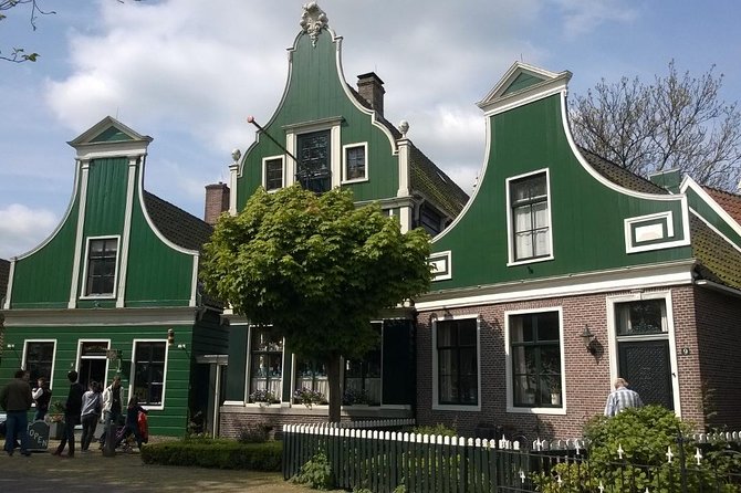 Zaanse Schans and Volendam Private Tour from Amsterdam - Who should book this private Zaanse Schans and Volendam day
