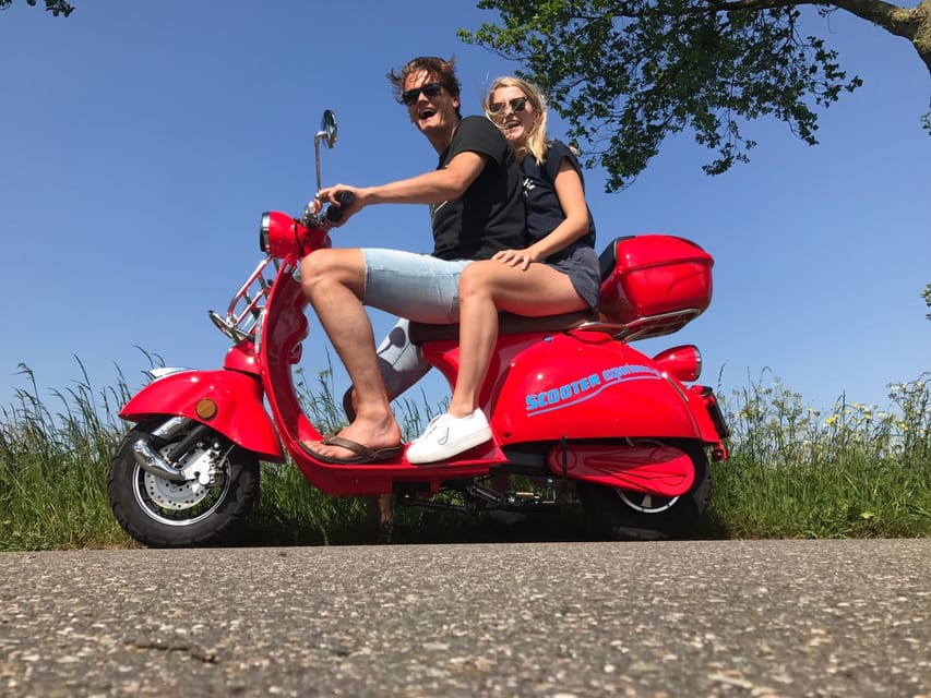 Zaanse Schans: Windmills, Clogs & Cheese by Electric Scooter - Your Phone Route: Routiq and Hotspots to Keep You Confident