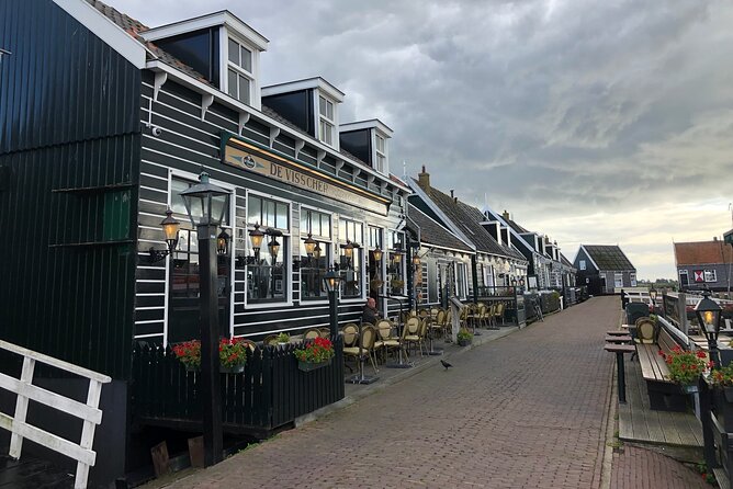 Zaanse Schans Windmills, Countyside & Fishing Villages - Optional boat trip (not included): when to consider the add-on